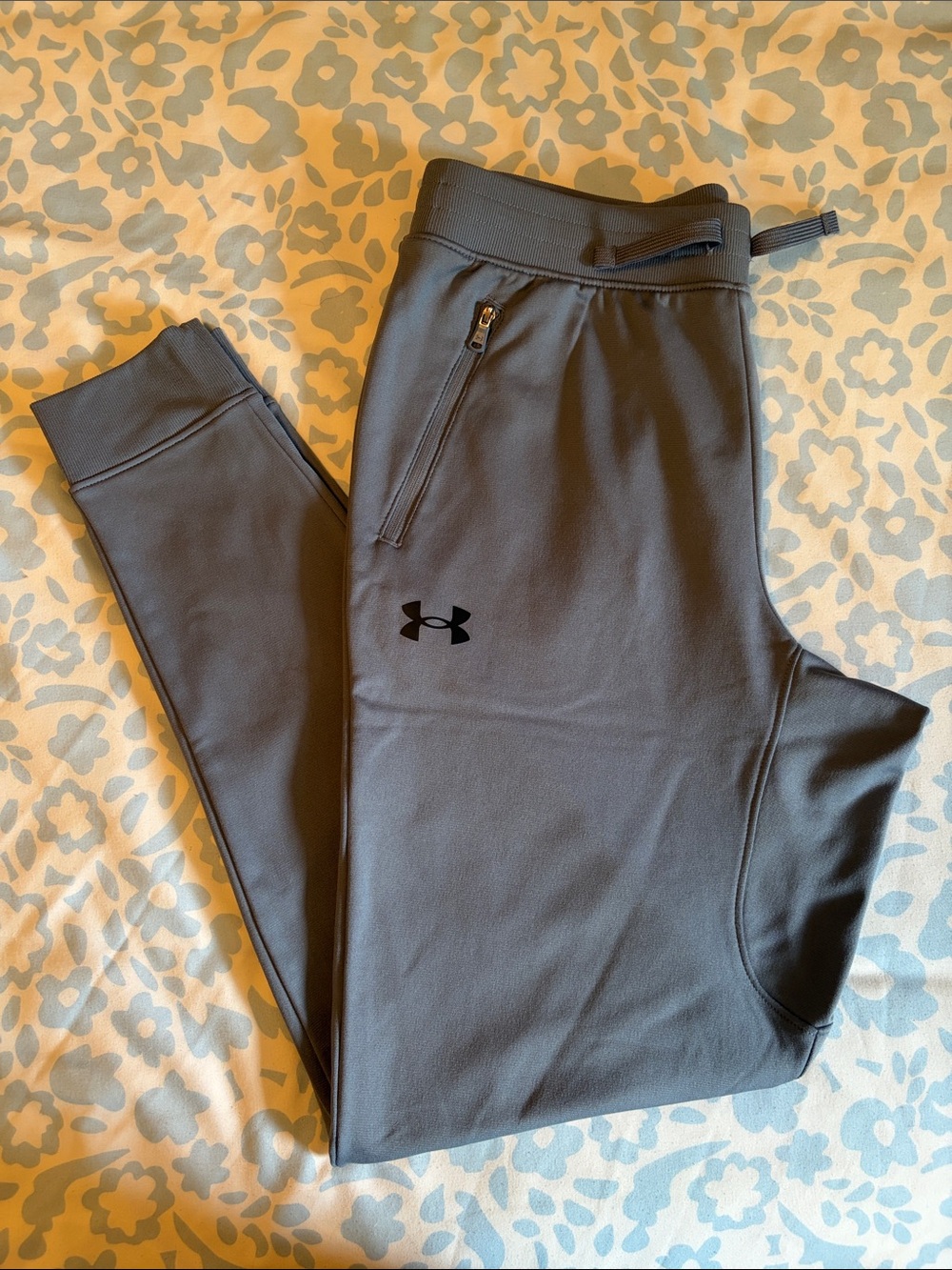 NWOT Under Armour Kids' Gray Performance Joggers